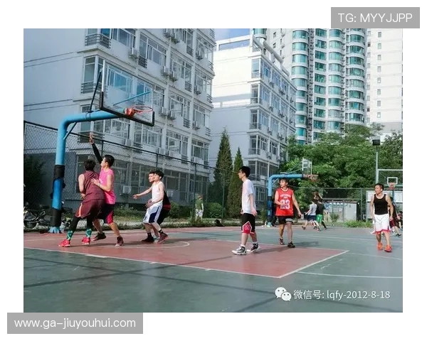 炫彩足球车贴灯点亮激情夜行彰显运动个性魅力风采